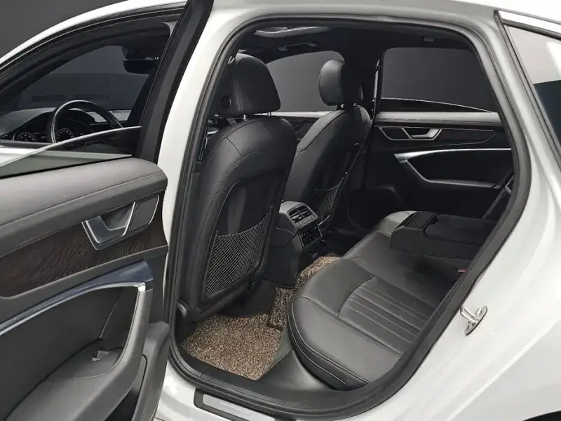 2021 Audi A6 с пробегом 65 201 км