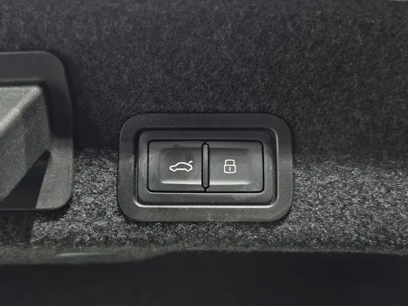 2021 Audi A6 с пробегом 65 201 км