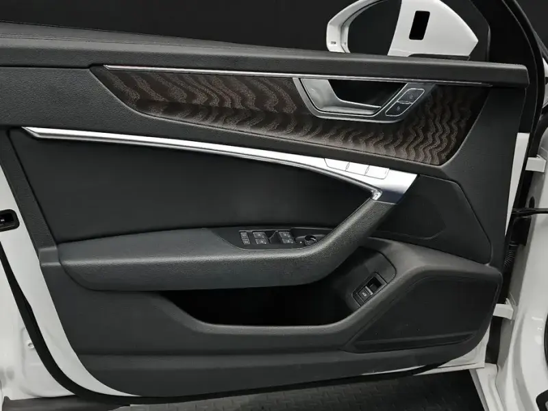 2021 Audi A6 с пробегом 65 201 км