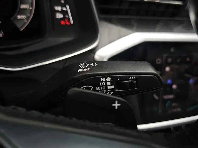 2021 Audi A6 с пробегом 65 201 км