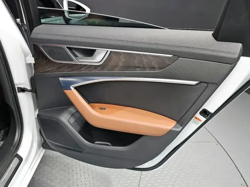2020 Audi A6 с пробегом 56 367 км