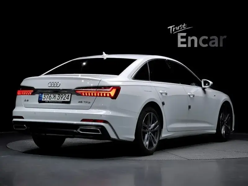 2022 Audi A6 с пробегом 46 080 км