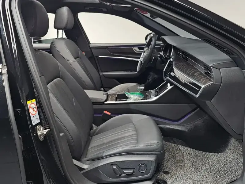 2021 Audi A6 с пробегом 24 576 км