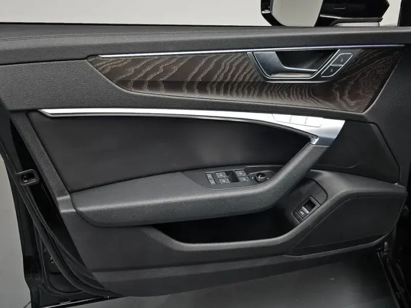 2021 Audi A6 с пробегом 24 576 км