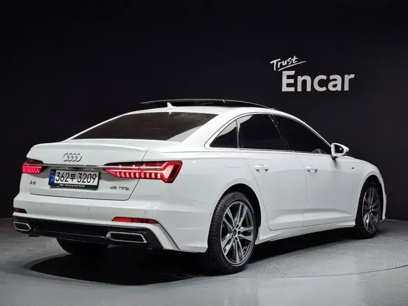 2023 Audi A6 с пробегом 15 552 км