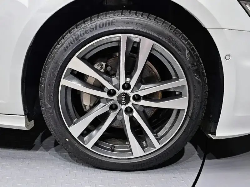 2023 Audi A6 с пробегом 15 552 км