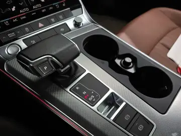 2020 Audi A6 с пробегом 84 558 км