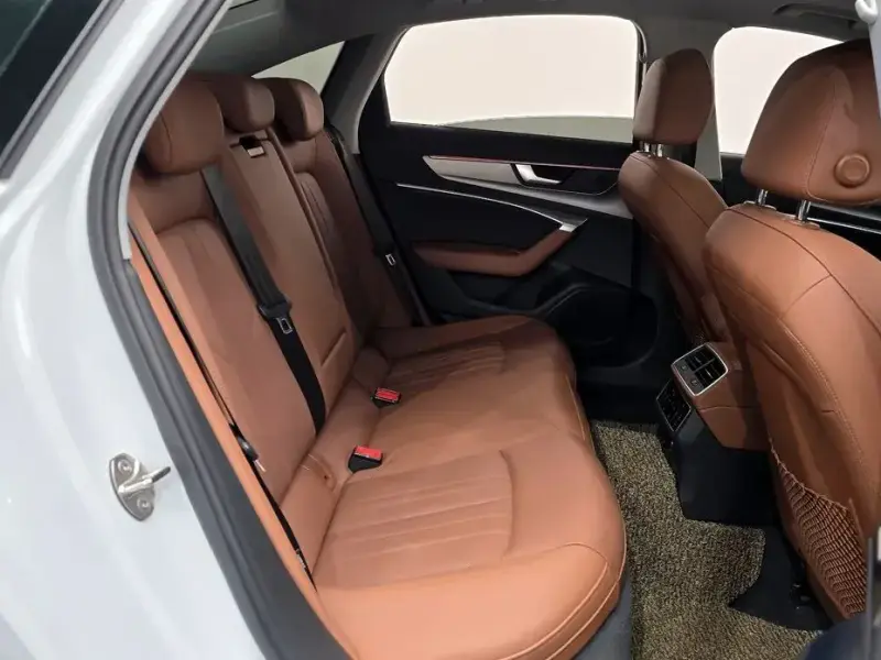 2020 Audi A6 с пробегом 84 558 км