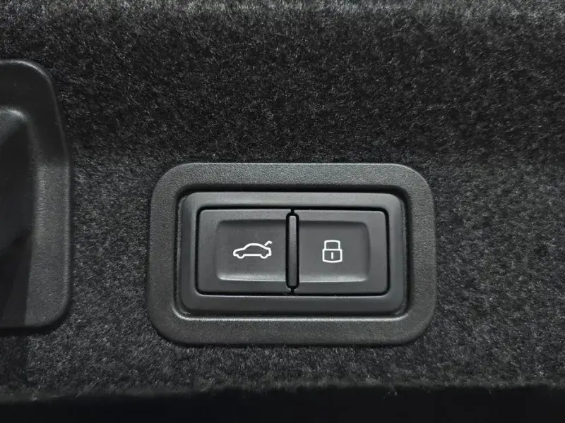 2020 Audi A6 с пробегом 84 558 км