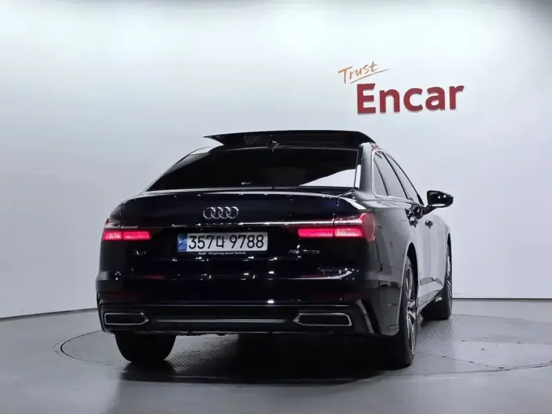 2022 Audi A6 с пробегом 10 180 км