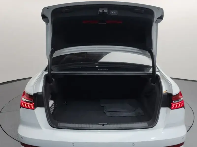 2021 Audi A6 с пробегом 51 432 км