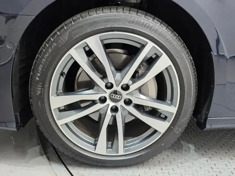 2022 Audi A6 с пробегом 10 180 км