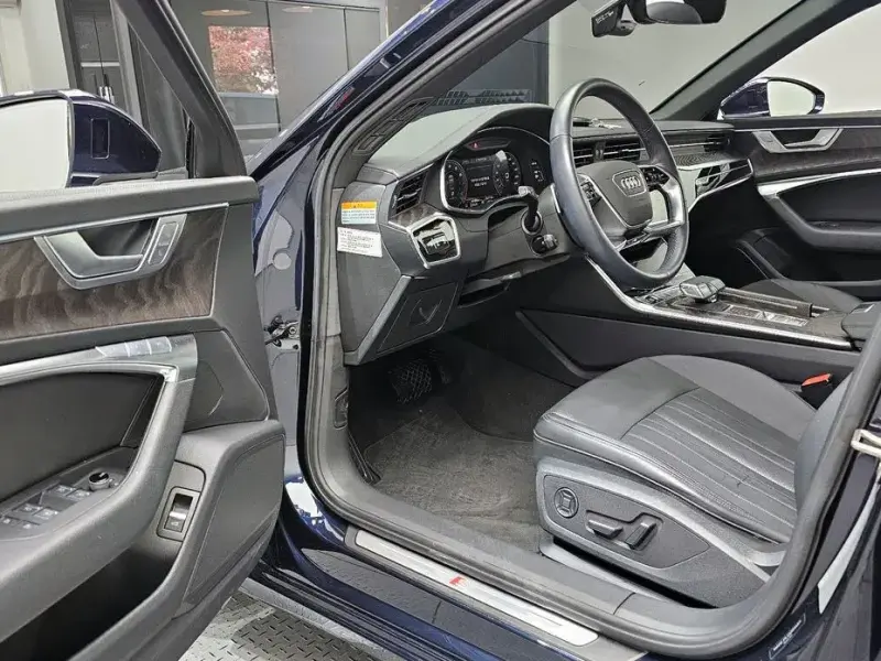 2022 Audi A6 с пробегом 10 180 км