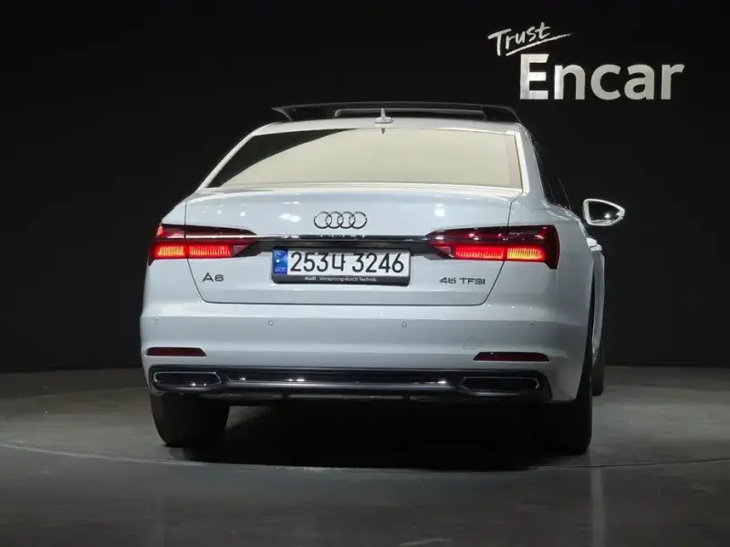 2022 Audi A6 с пробегом 40 923 км