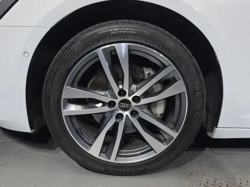 2022 Audi A6 с пробегом 40 923 км