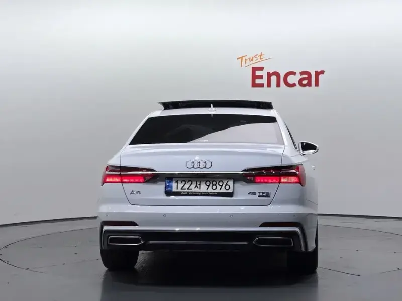 2022 Audi A6 с пробегом 63 301 км
