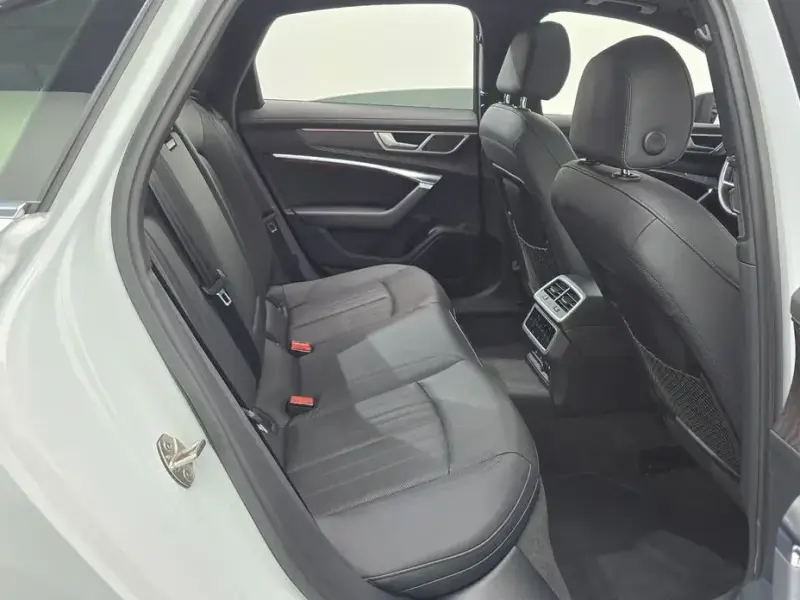 2022 Audi A6 с пробегом 63 301 км