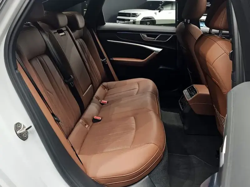 2022 Audi A6 с пробегом 50 563 км