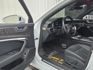 2023 Audi A6 с пробегом 37 727 км
