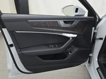 2023 Audi A6 с пробегом 37 727 км