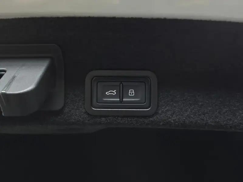 2023 Audi A6 с пробегом 37 727 км