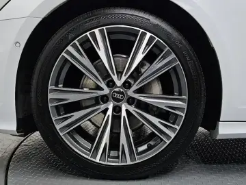 2022 Audi A6 с пробегом 86 177 км