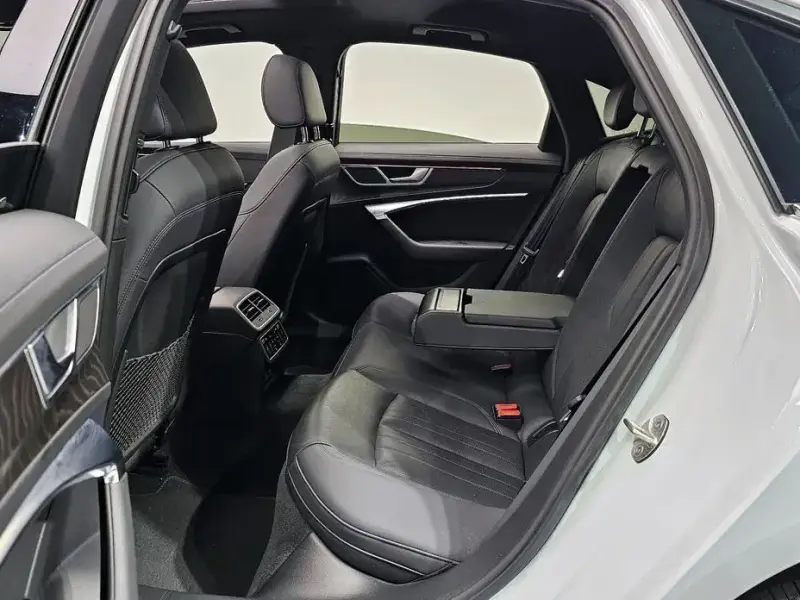 2022 Audi A6 с пробегом 86 177 км