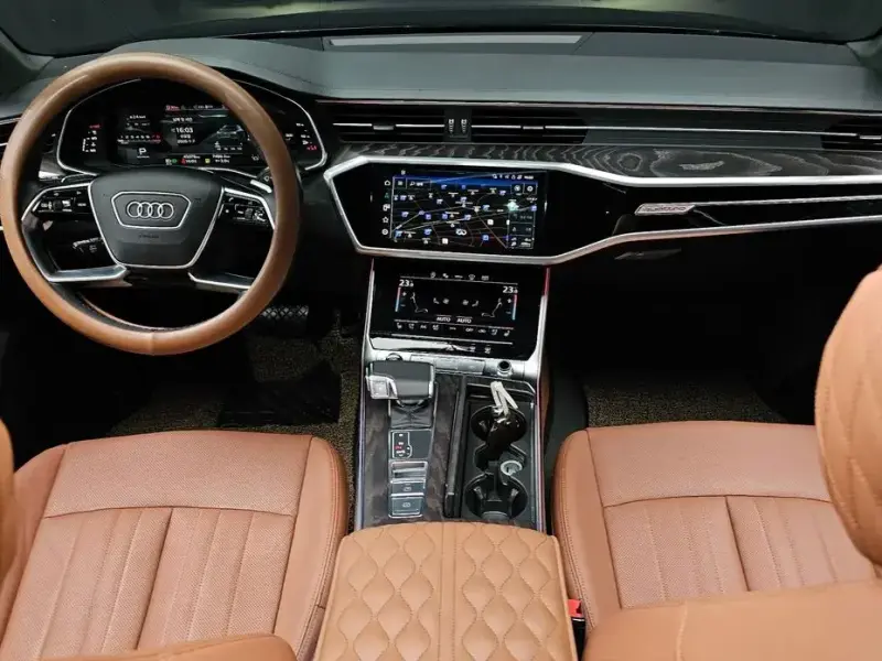 2022 Audi A6 с пробегом 45 078 км