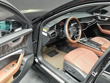2022 Audi A6 с пробегом 45 078 км