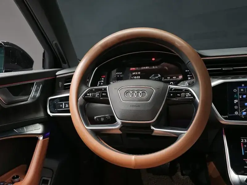 2022 Audi A6 с пробегом 45 078 км