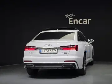 2022 Audi A6 с пробегом 49 818 км