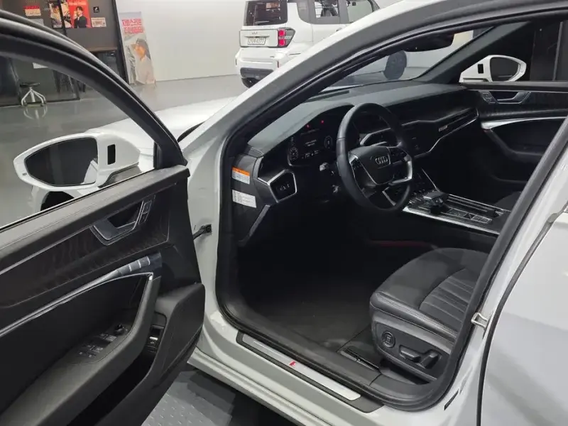 2022 Audi A6 с пробегом 49 818 км