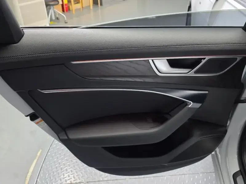2022 Audi A6 с пробегом 49 818 км