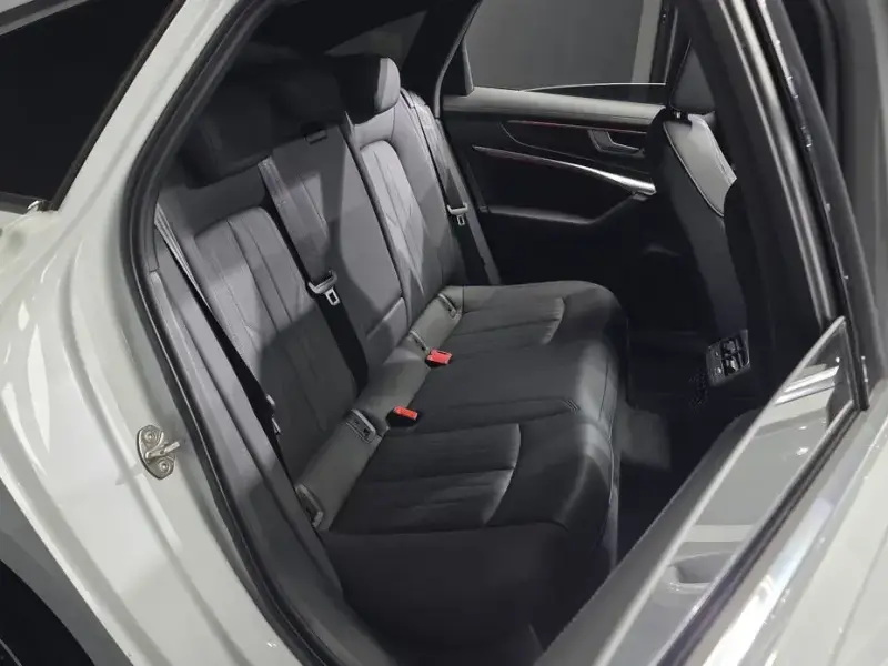 2022 Audi A6 с пробегом 49 818 км