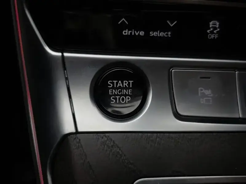 2022 Audi A6 с пробегом 49 818 км