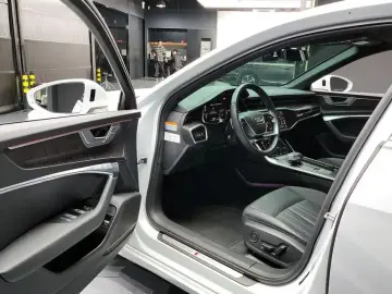 2023 Audi A6 с пробегом 22 642 км
