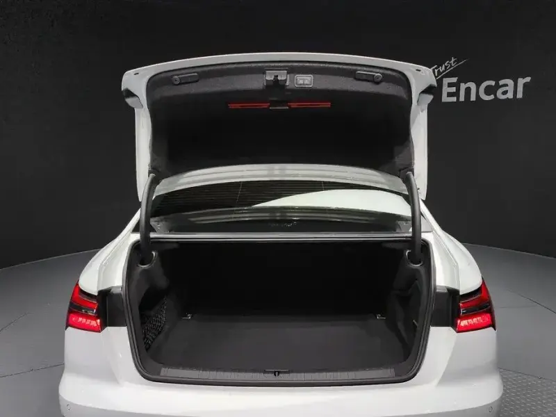 2023 Audi A6 с пробегом 22 642 км