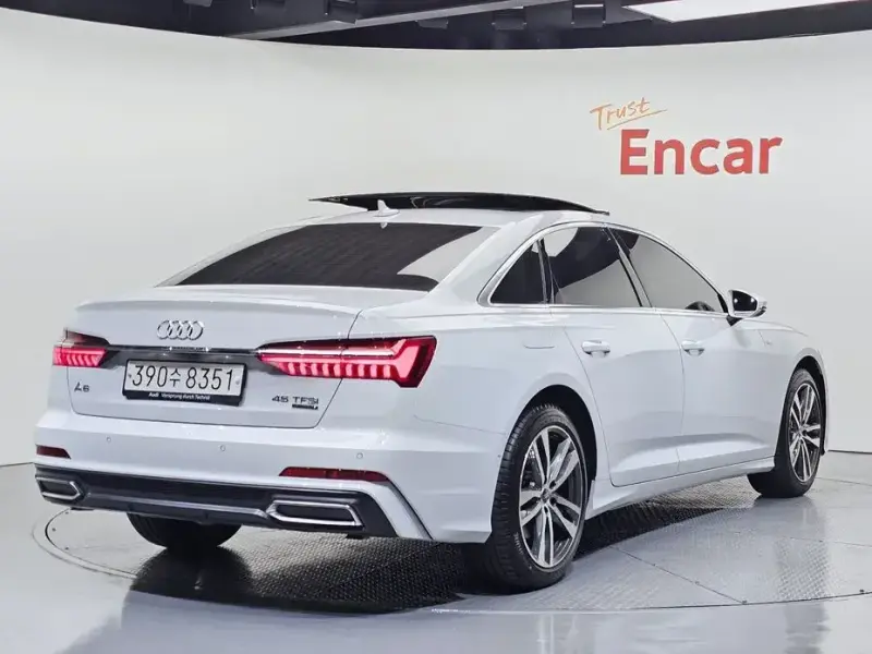2022 Audi A6 с пробегом 12 645 км