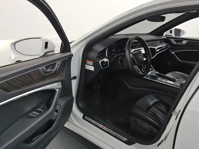 2021 Audi A6 с пробегом 65 855 км