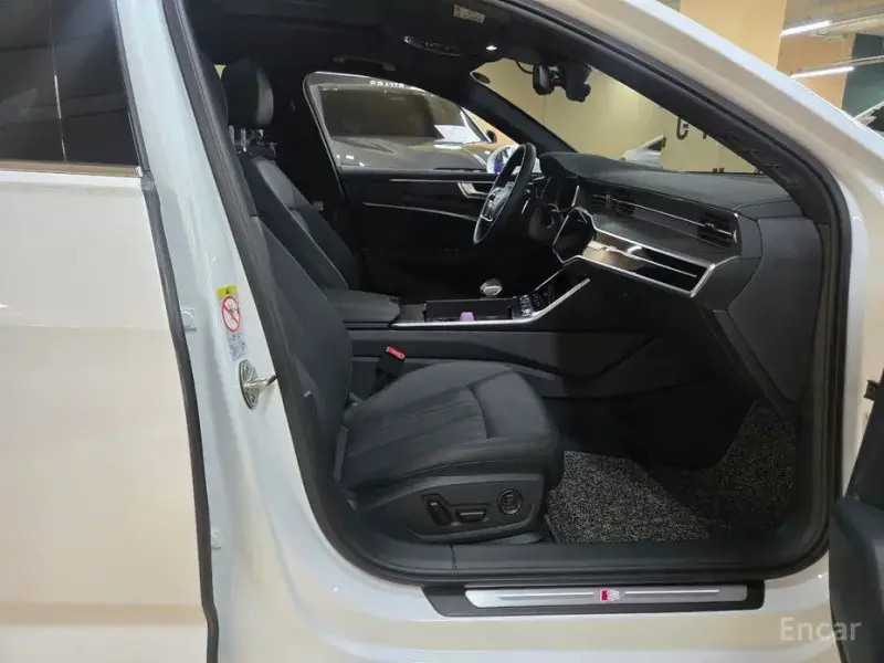 2022 Audi A6 с пробегом 75 900 км