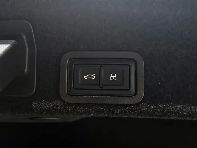 2023 Audi A6 с пробегом 45 109 км