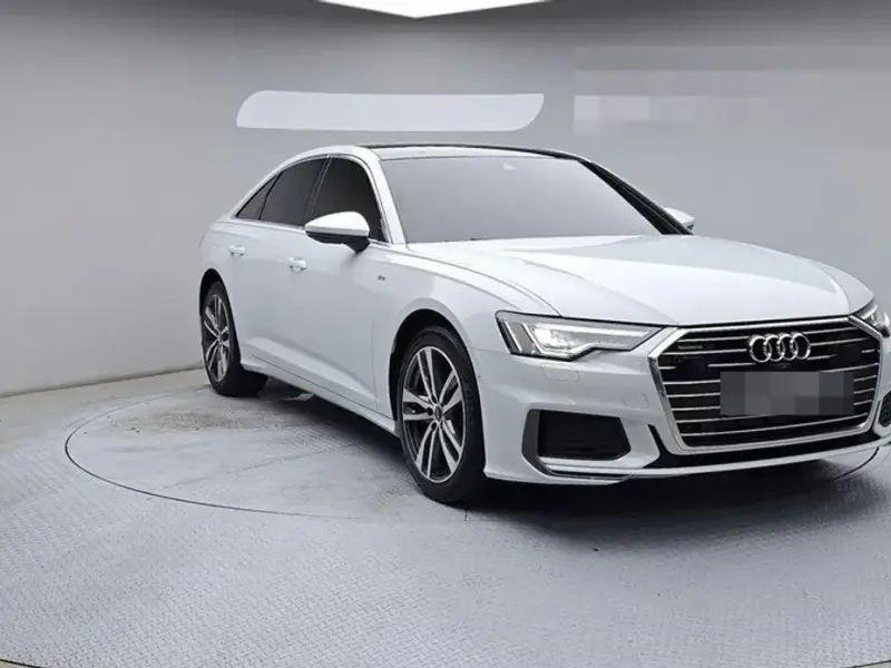 2021 Audi A6 с пробегом 104 781 км