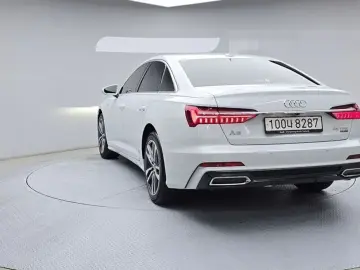 2021 Audi A6 с пробегом 104 781 км