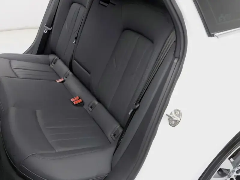 2021 Audi A6 с пробегом 104 781 км