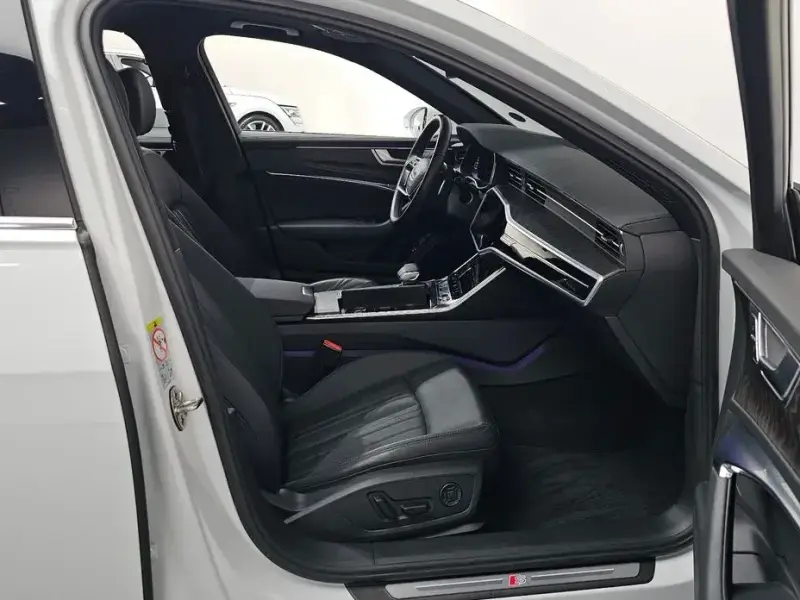 2022 Audi A6 с пробегом 51 832 км
