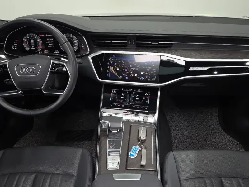 2022 Audi A6 с пробегом 38 058 км