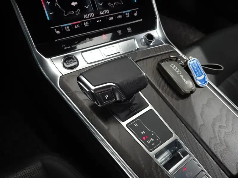2022 Audi A6 с пробегом 38 058 км