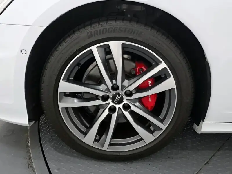 2023 Audi A6 с пробегом 17 202 км