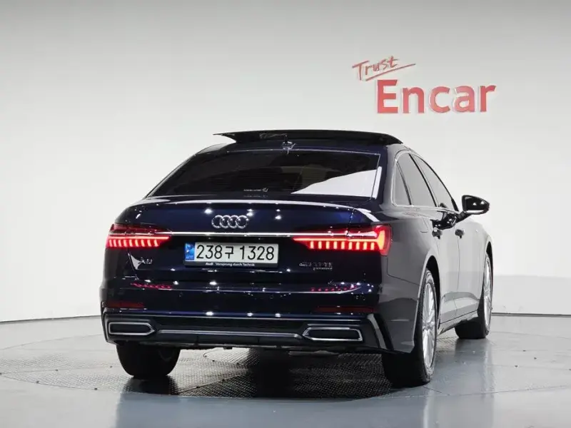 2021 Audi A6 с пробегом 54 945 км