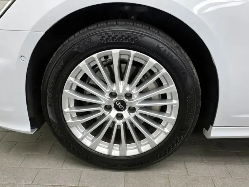 2021 Audi A6 с пробегом 64 649 км